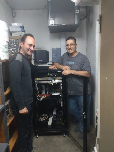 Server rack installation with a client